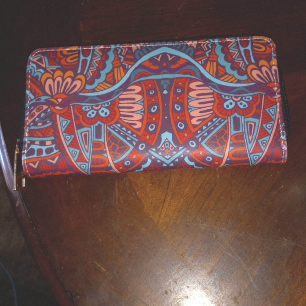 ZIP AROUND WALLET
